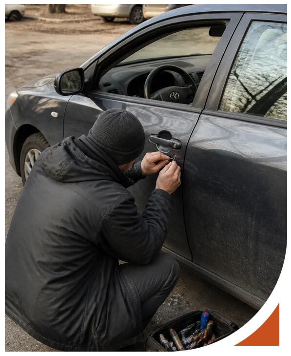 Профессиональное вскрытие автомобиля Тойота без повреждений в Светлограде